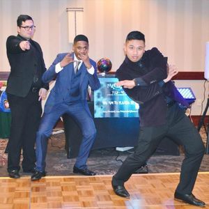 Meet your Posher, Alex